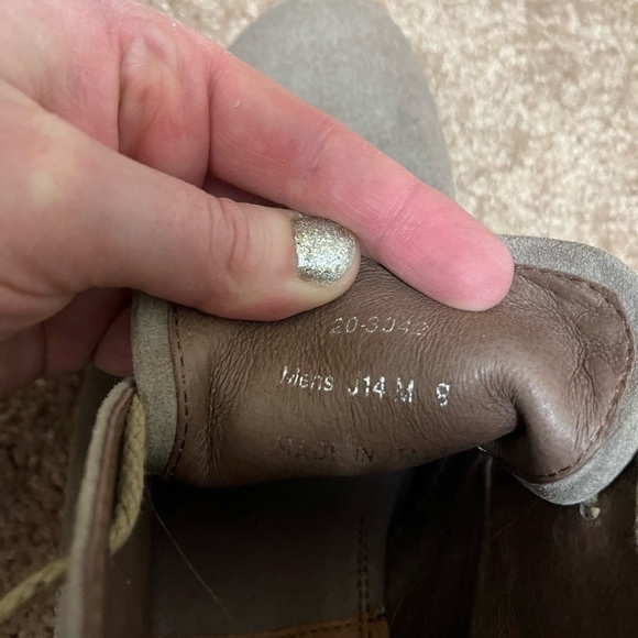 Men’s gray Chukkas - Picture 5 of 7